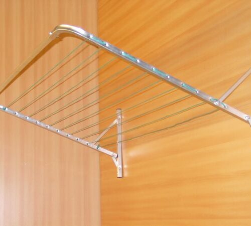 PYYKKITELINE, seinälle kääntyvä