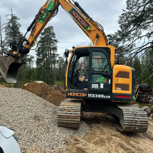 Pihatyöt Ylläsjärvi